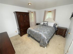 34 Wards Lane, Bellport NY 11713