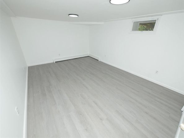 34 Wards Lane, Bellport NY 11713