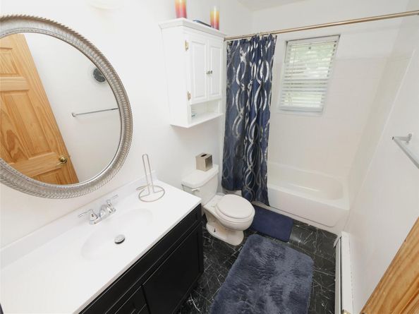 34 Wards Lane, Bellport NY 11713