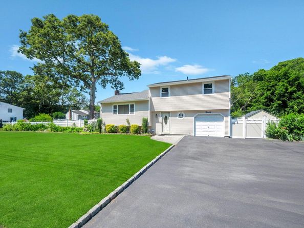 20 College Road, Selden NY 11784