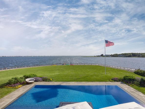 59 Shore Road, Westhampton NY 11977