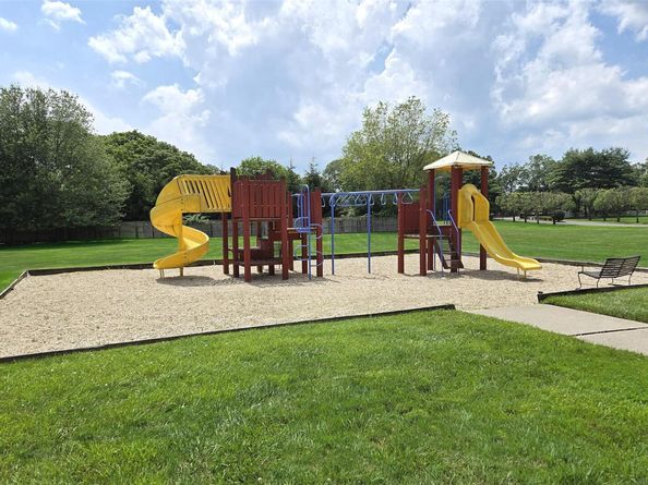 8 Country View Lane, Middle Island NY 11953