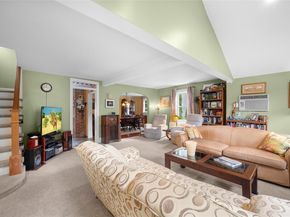 27 Neulist Avenue, Port Washington NY 11050