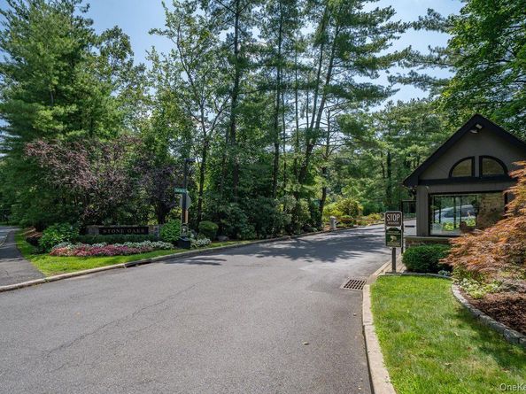 408 Pine Grove Lane, Hartsdale NY 10530