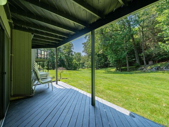 408 Pine Grove Lane, Hartsdale NY 10530