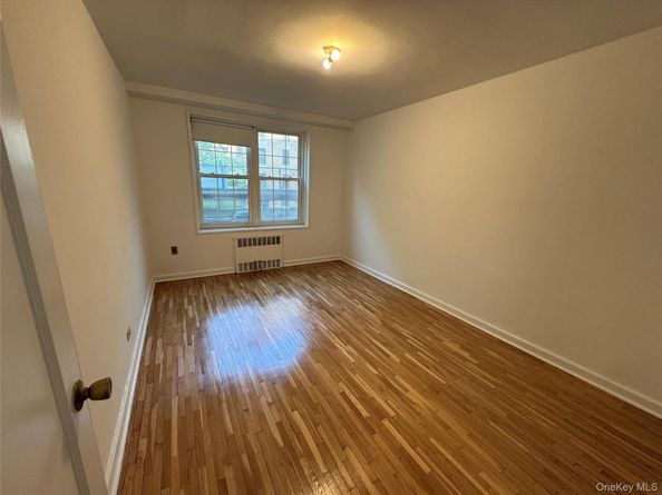 14021 Burden Crescent 107, Briarwood NY 11435