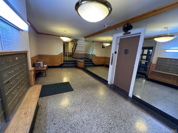 14021 Burden Crescent 107, Briarwood NY 11435