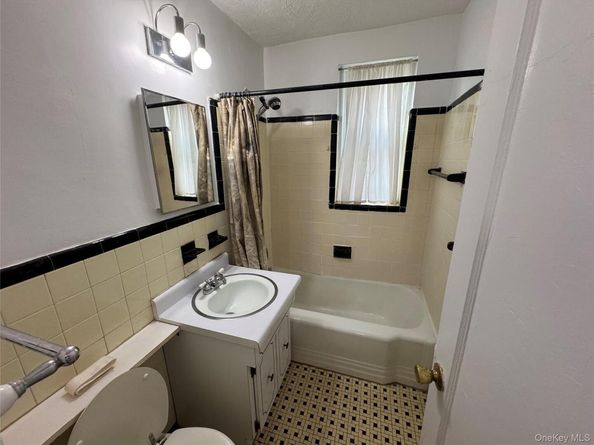 14021 Burden Crescent 107, Briarwood NY 11435