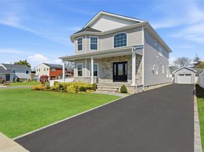 39 Jomarr Court, Massapequa NY 11758
