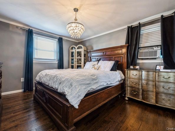 375 W Windsor Parkway, Oceanside NY 11572