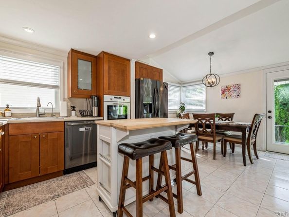 375 W Windsor Parkway, Oceanside NY 11572