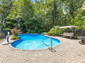 5 Cameron Court, Commack NY 11725