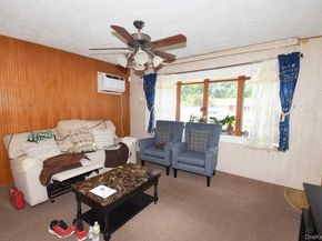 14 E Walnut Street, Central Islip NY 11722