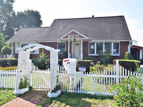14 E Walnut Street, Central Islip NY 11722