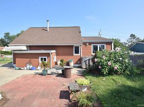 14 E Walnut Street, Central Islip NY 11722