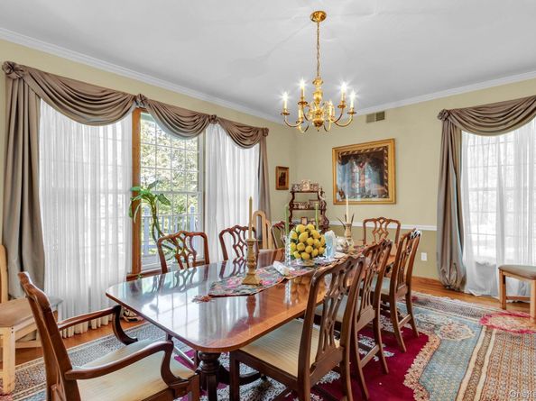 6 Van Rensselaer Road, Katonah NY 10536