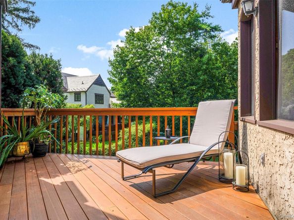 49 Carleon Avenue, Larchmont NY 10538