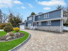 534 S Greene Avenue, Lindenhurst NY 11757
