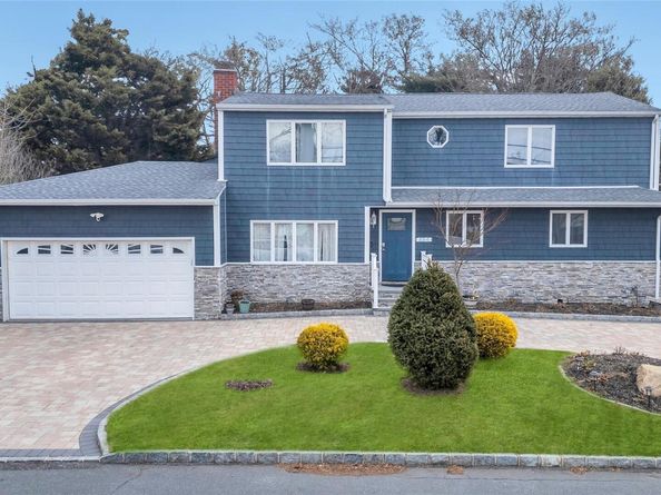 534 S Greene Avenue, Lindenhurst NY 11757