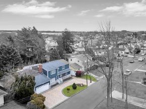 534 S Greene Avenue, Lindenhurst NY 11757
