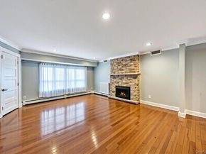 534 S Greene Avenue, Lindenhurst NY 11757