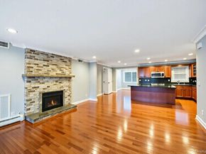 534 S Greene Avenue, Lindenhurst NY 11757
