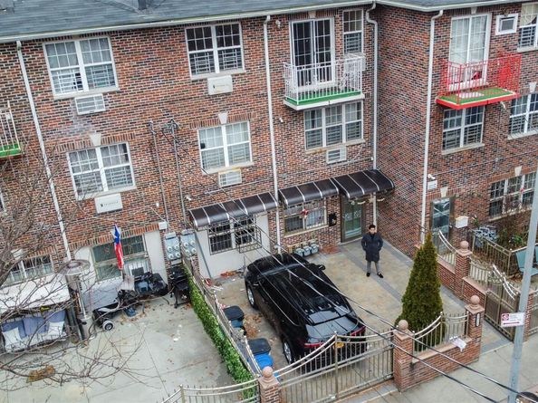 2027 Chatterton Avenue, Bronx NY 10472