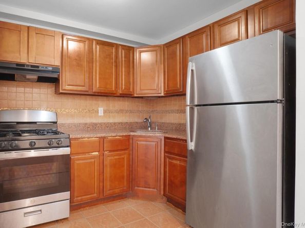 2027 Chatterton Avenue, Bronx NY 10472