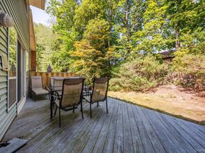 123 Terrace Court, Woodbury NY 11797