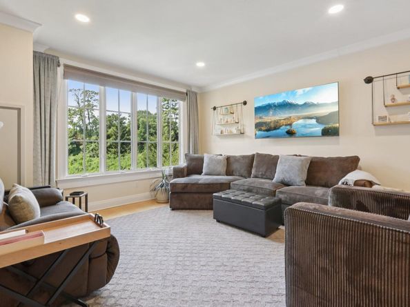 514 Trump Park, Shrub Oak NY 10588