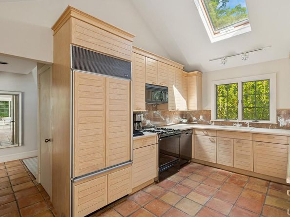 530 Hands Creek Road, East Hampton NY 11937