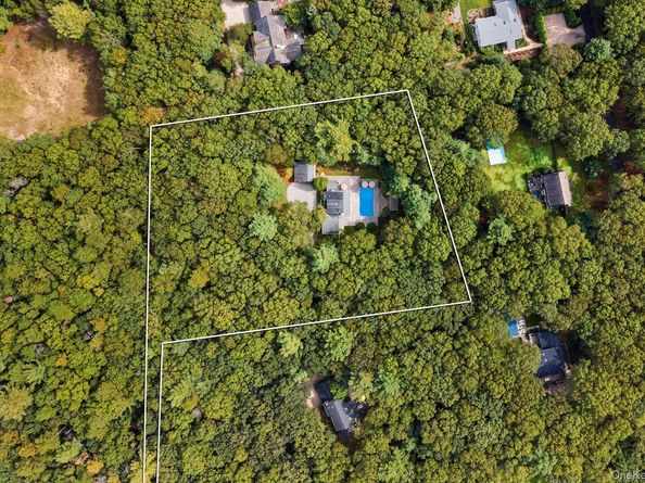 530 Hands Creek Road, East Hampton NY 11937