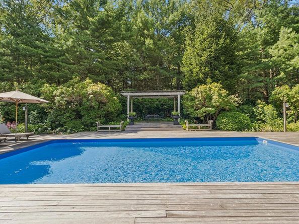 530 Hands Creek Road, East Hampton NY 11937
