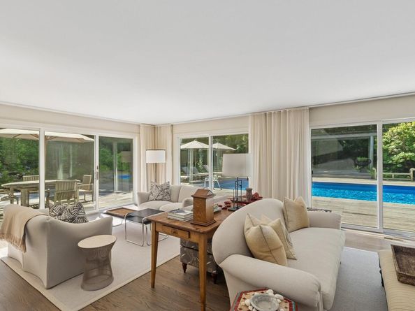 530 Hands Creek Road, East Hampton NY 11937