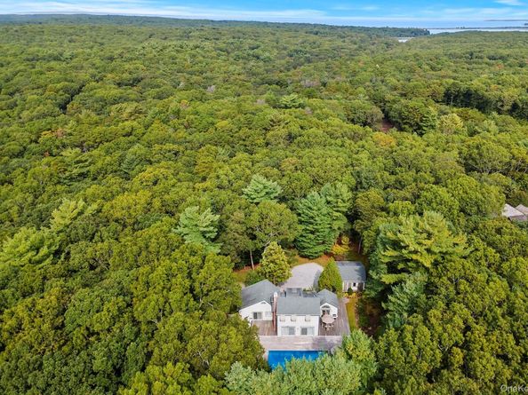 530 Hands Creek Road, East Hampton NY 11937