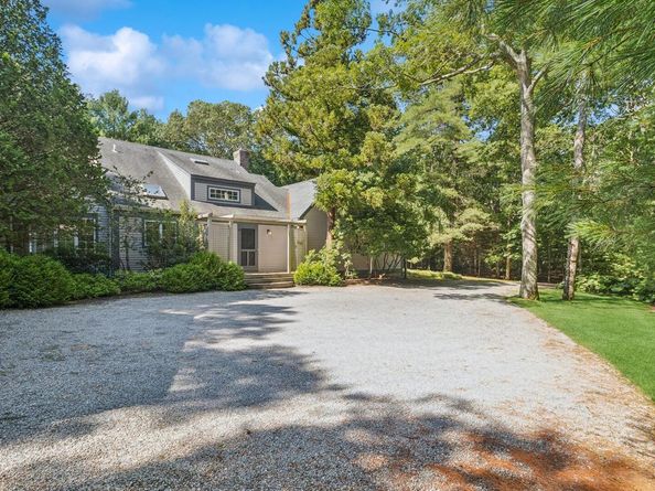 530 Hands Creek Road, East Hampton NY 11937