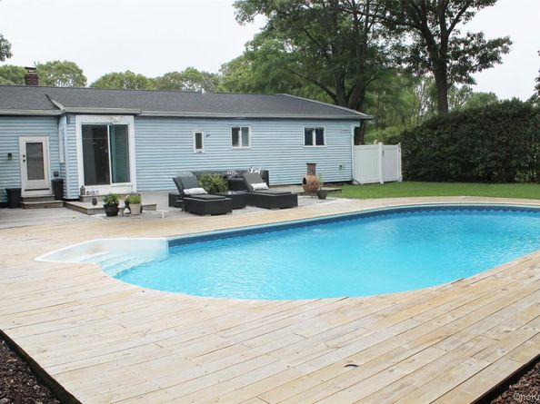 21 Holzman Drive, Hampton Bays NY 11946