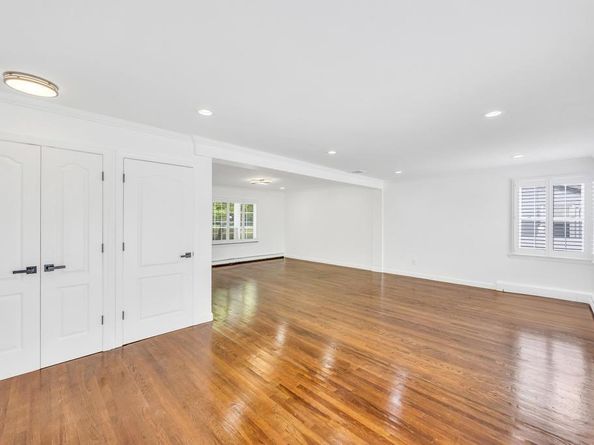 32 Cornell Avenue, Hicksville NY 11801