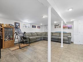 46 Knoll Street, Lindenhurst NY 11757