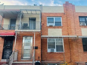 79-19 Calamus Avenue