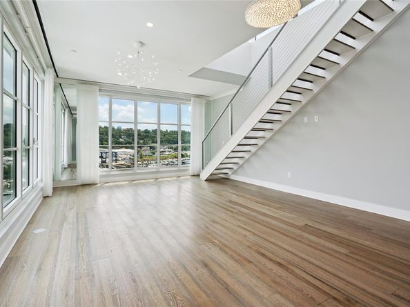 100 Garvies Point Road 1304, Glen Cove NY 11542