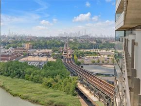 13105 40th Road 17R, Flushing NY 11354