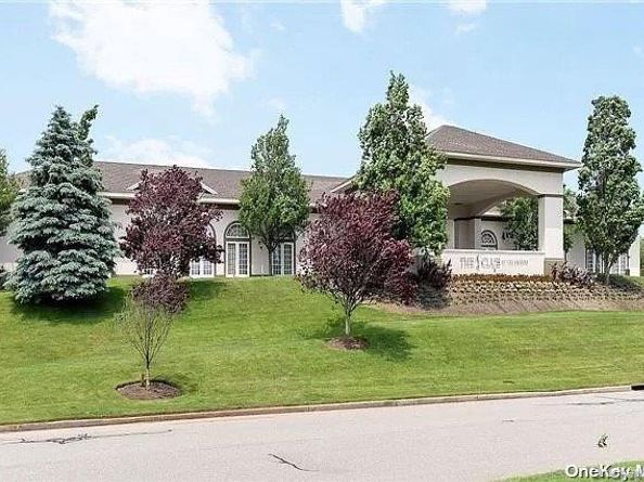 1160 Savoy Drive, Melville NY 11747
