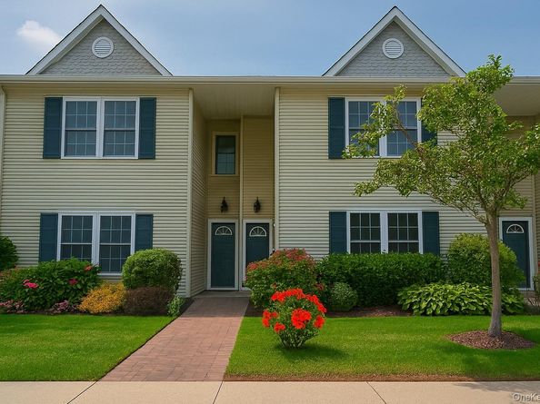 1160 Savoy Drive, Melville NY 11747