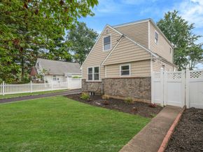 215 W Marie Street, Hicksville NY 11801