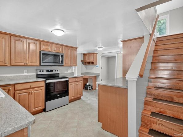 112 Woodale Avenue, Peekskill NY 10566