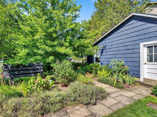 1597 Boulevard, Peekskill NY 10566