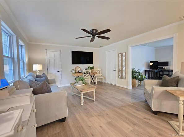 82 Chelsea Drive, Mount Sinai NY 11766
