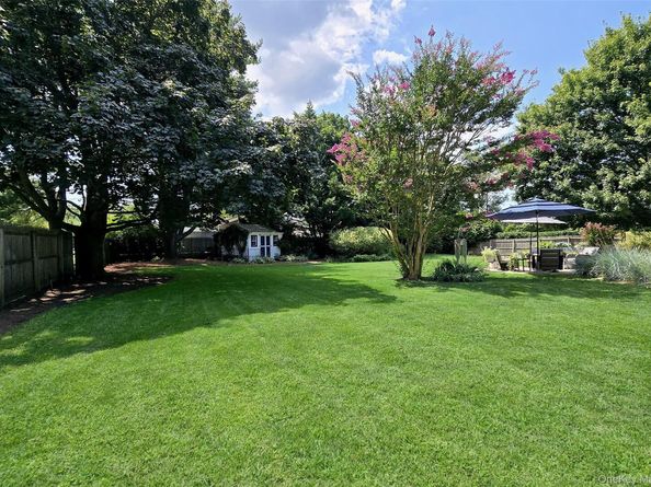 82 Chelsea Drive, Mount Sinai NY 11766