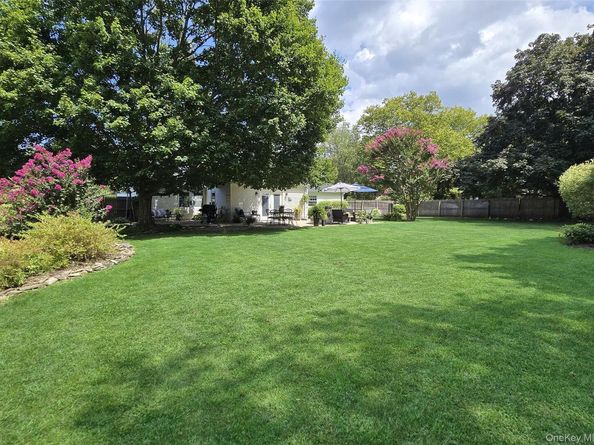 82 Chelsea Drive, Mount Sinai NY 11766